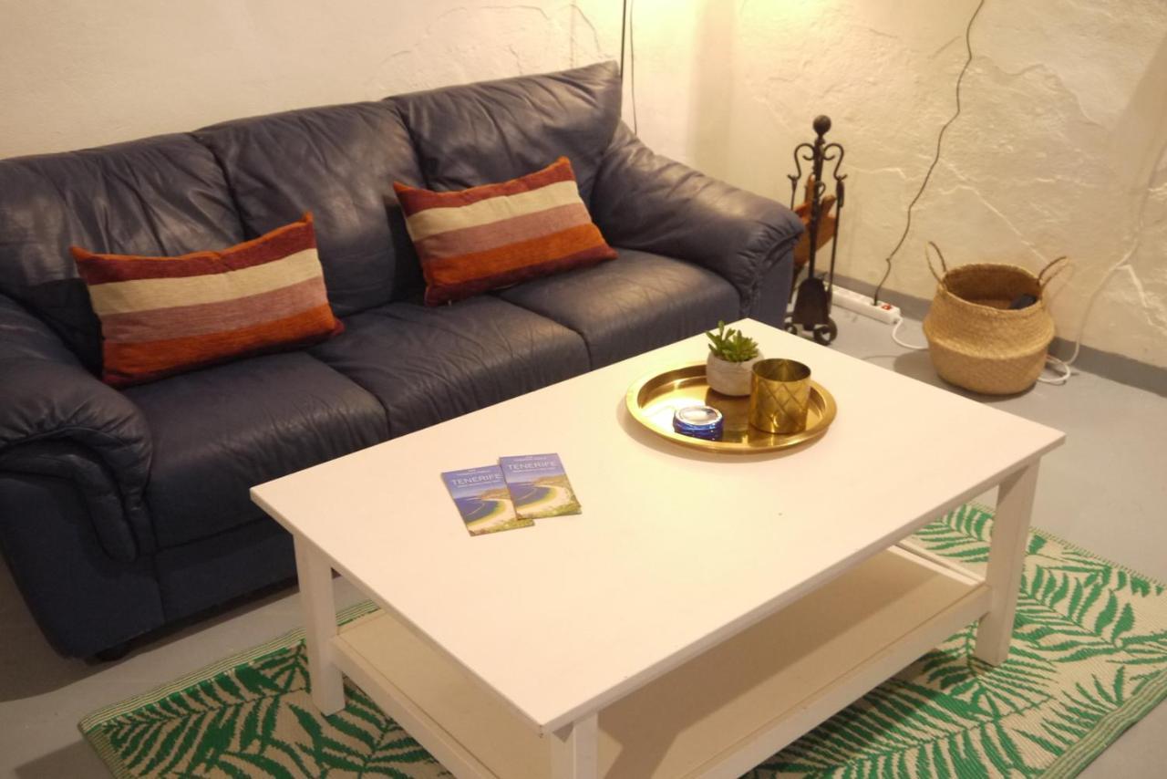 Eco Holidays Cave House Justine グラナディージャ・デ・アボナ エクステリア 写真