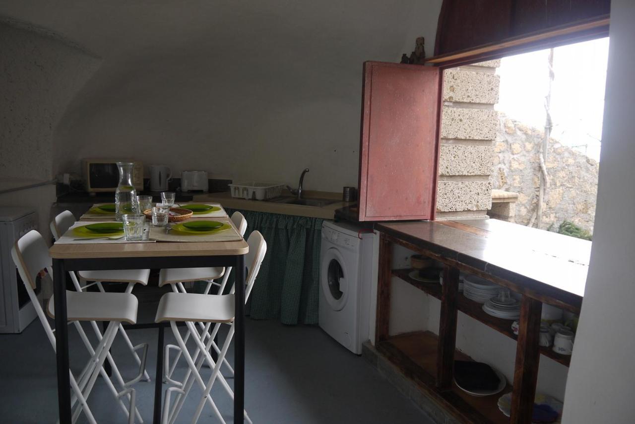 Eco Holidays Cave House Justine グラナディージャ・デ・アボナ エクステリア 写真