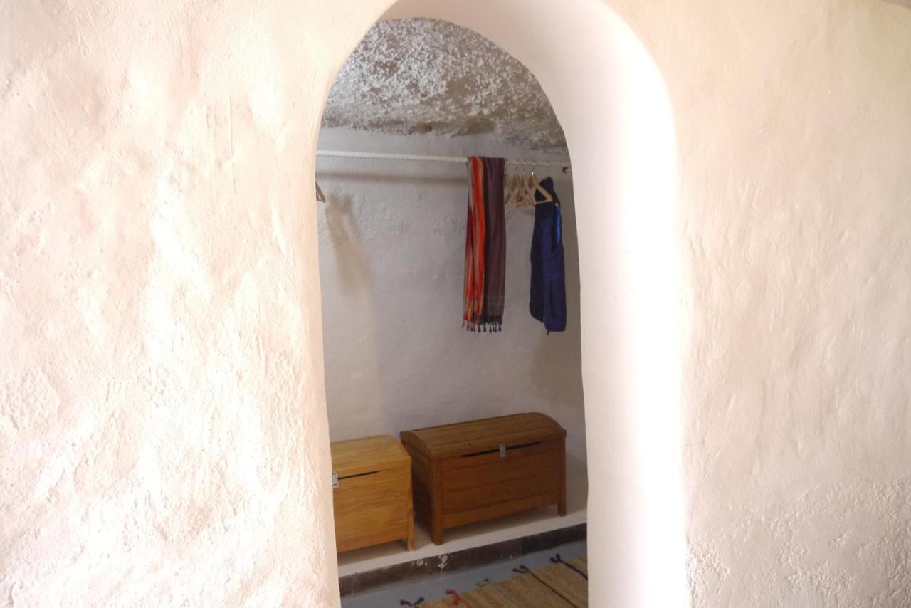 Eco Holidays Cave House Justine グラナディージャ・デ・アボナ エクステリア 写真